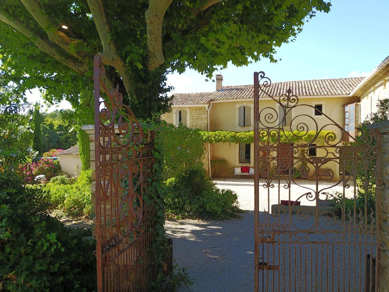 Le Clos Saint Saourde ボーム・ド・ヴニーズ エクステリア 写真